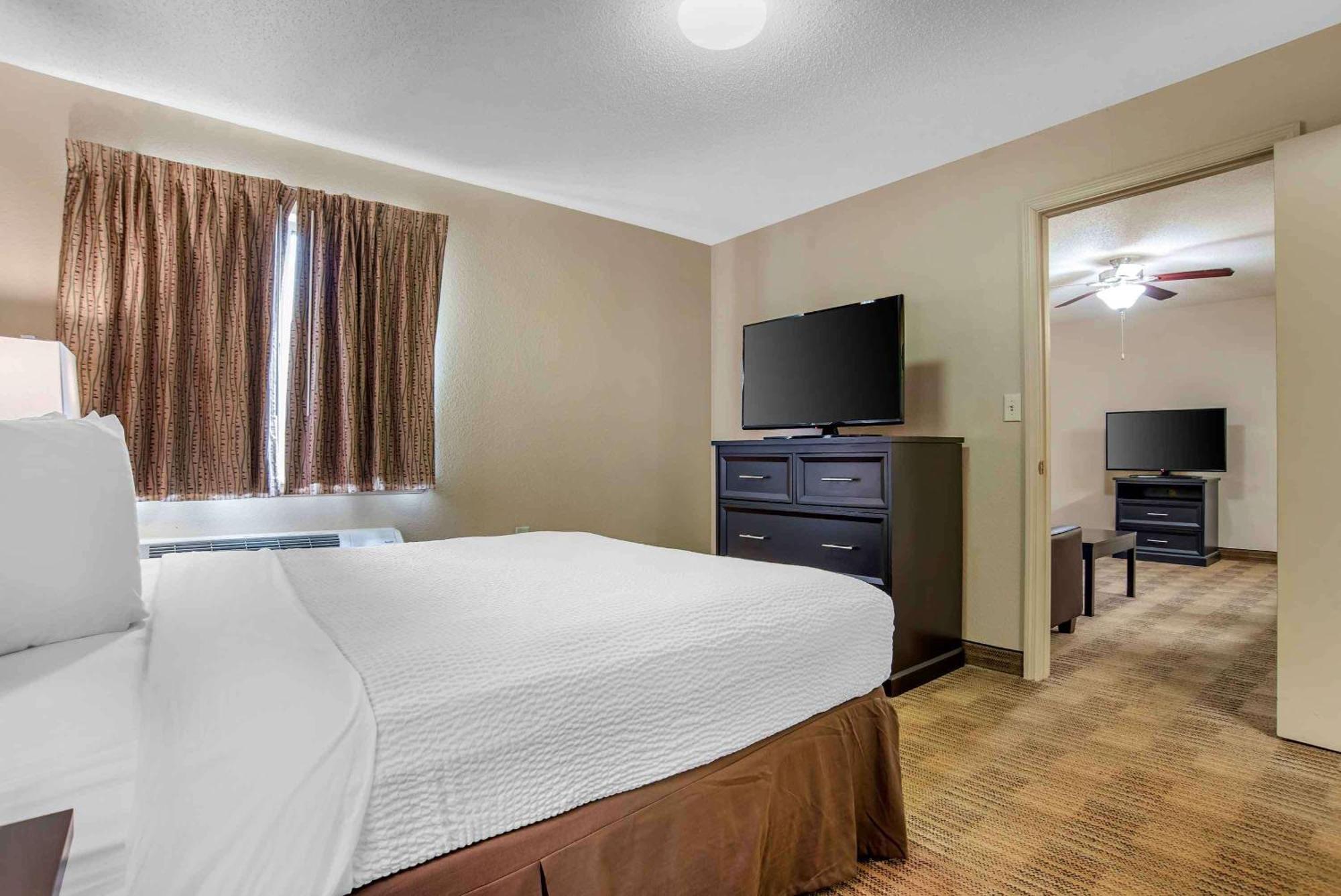 Extended Stay America Suites - Cleveland - Middleburg Heights Exteriér fotografie